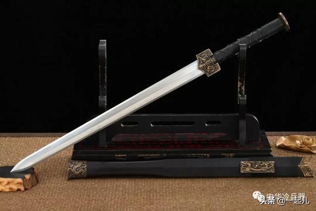 汉剑和唐刀，谁才是中国历史上冷兵器的巅峰？