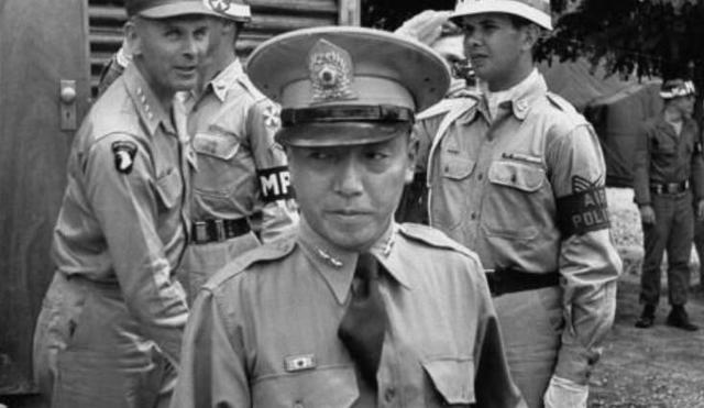 他是中国远征军，朝战中被称“屠夫”，成韩国中将，晚年流亡朝鲜