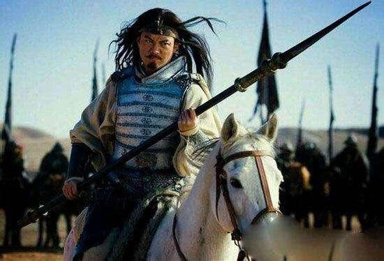 马超投降刘备后，刘备待其甚厚，为何马超常怀忧惧，怕刘备杀他呢