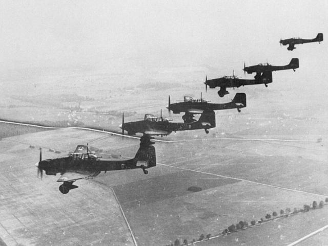 10个苏联战俘开着德国轰炸机，成功逃回国后，为何全部被处死？