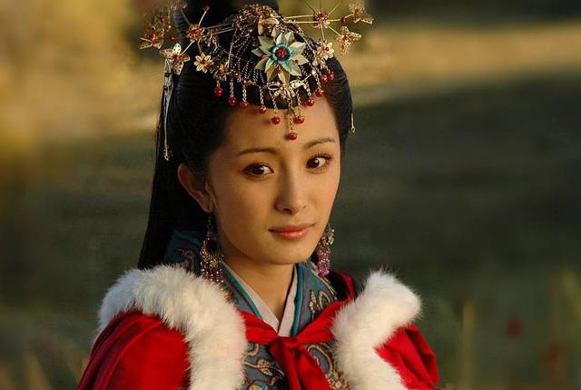 嫁给祖孙三代的王昭君，为什么她却依然受人敬仰？
