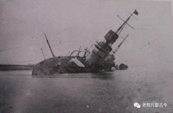 43艘军民舰船自凿沉没，抗战老照片中最悲壮的黑色葬礼