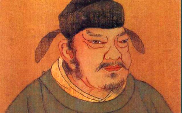 此人是汉朝最大功臣，刘邦却把他比作狗，400年后其后代篡夺汉朝