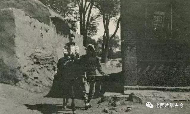 100多年前的老照片，记录了清朝末年的中国农村